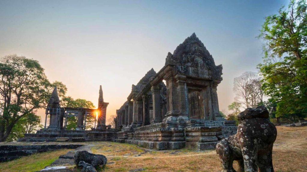 Amanecer en Angkor Wat con Siem Reap Shuttle Tours