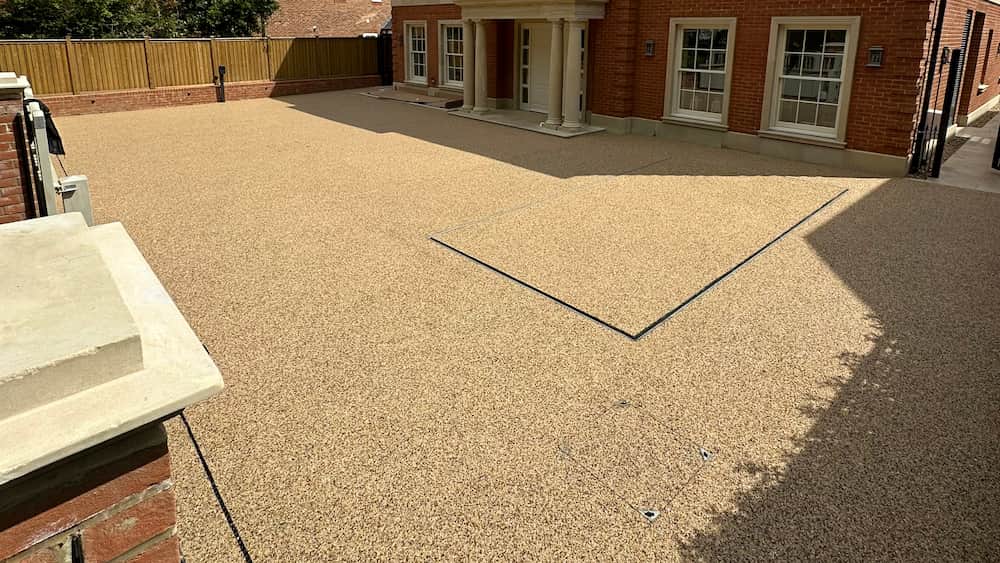 Smart Surfacing Solutions - Tarmac & Resin Surfacing Specialists