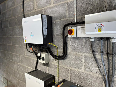 Solar Battery Storage | Residential Renewable Battery Storage | Cambridge