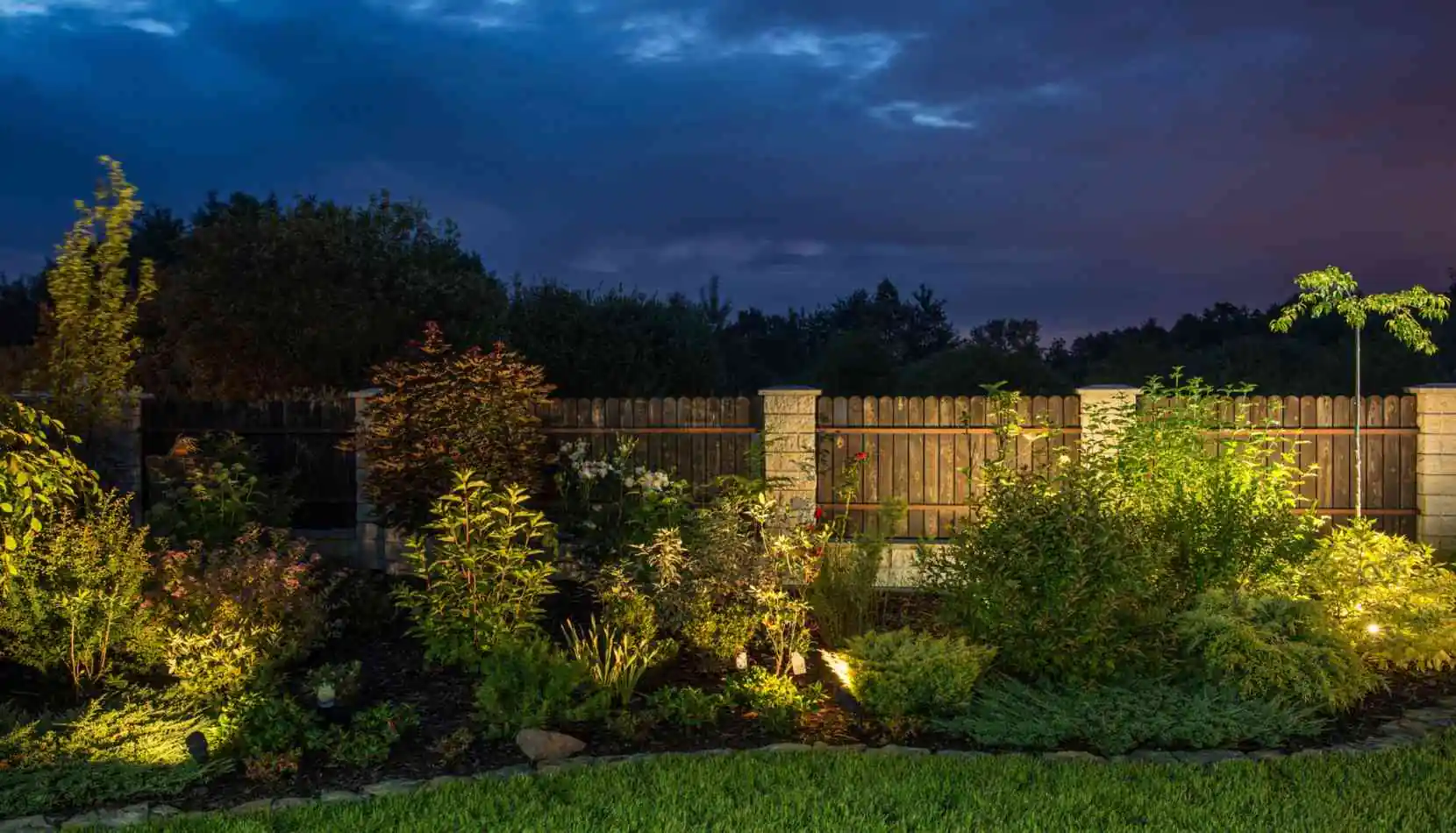 Solar Lights & Solar Lighting from PowerBee Ltd