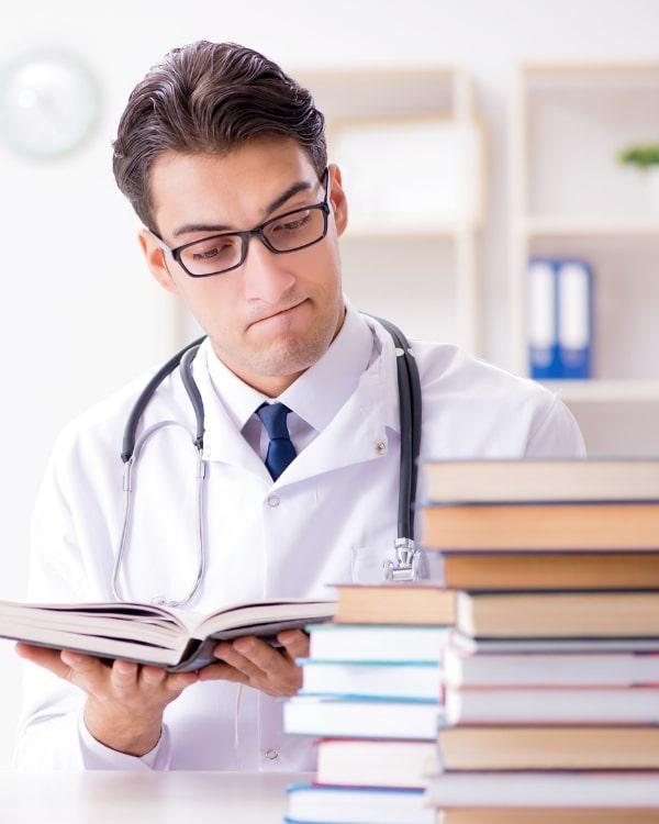 Study Medicine in Europe in English | MedConnect Europe Ltd