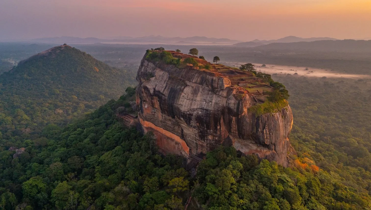 Tailor-Made Luxury Sri Lanka Holiday Tour Packages | Best Sri Lanka Travel Agent in the