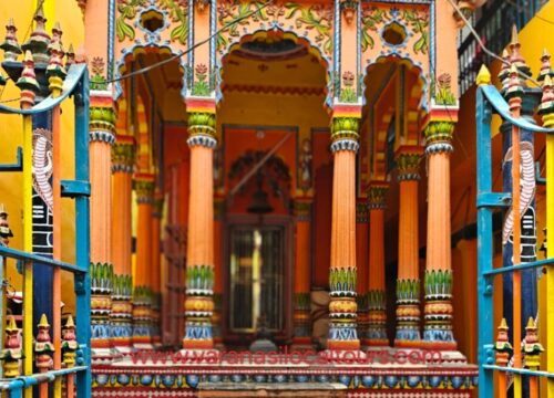 Templo de Varanasi en una imagen del catálogo de Varanasi Local Tours.