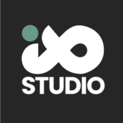 Logo de IXO Studio
